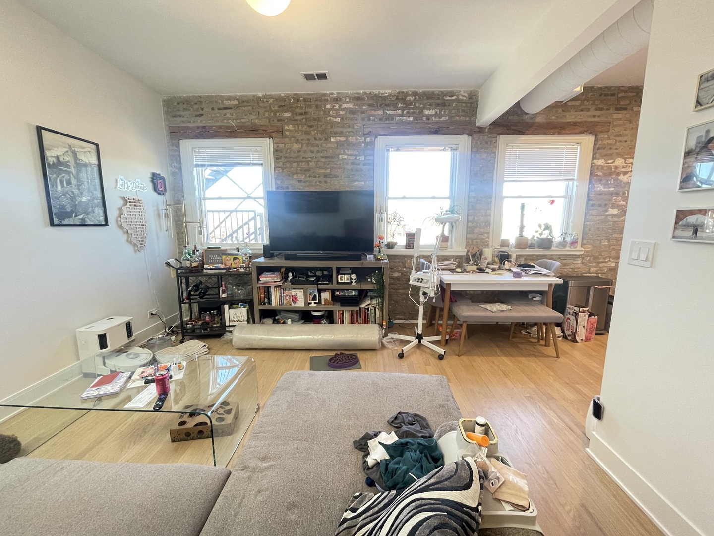 1856 W Chicago Avenue 4R