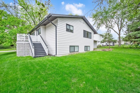 Tiny photo for 6312 Maxwell Drive, Woodridge, IL 60517 (MLS # 12638878)
