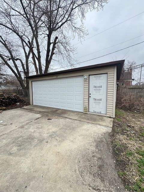 Tiny photo for 201 E 140th Place, Dolton, IL 60419 (MLS # 12602541)