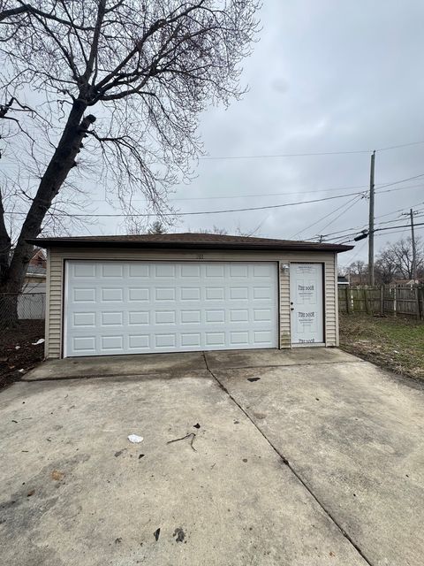 Tiny photo for 201 E 140th Place, Dolton, IL 60419 (MLS # 12602541)