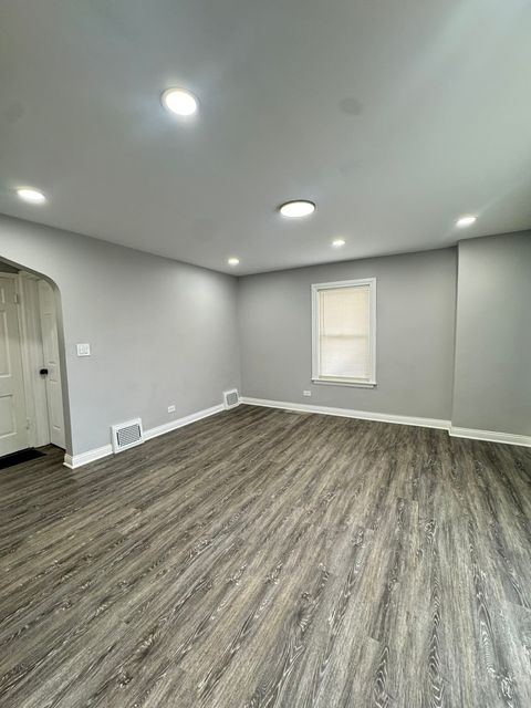 Tiny photo for 201 E 140th Place, Dolton, IL 60419 (MLS # 12602541)