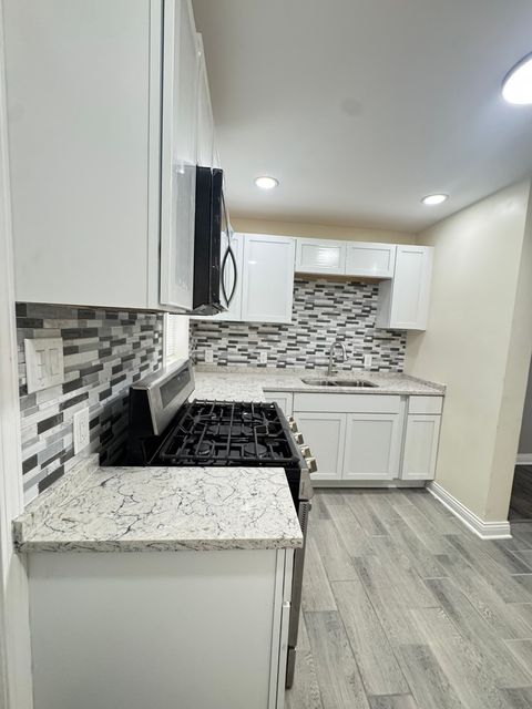 Tiny photo for 201 E 140th Place, Dolton, IL 60419 (MLS # 12602541)