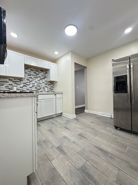 Tiny photo for 201 E 140th Place, Dolton, IL 60419 (MLS # 12602541)