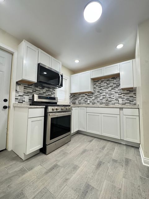 Tiny photo for 201 E 140th Place, Dolton, IL 60419 (MLS # 12602541)