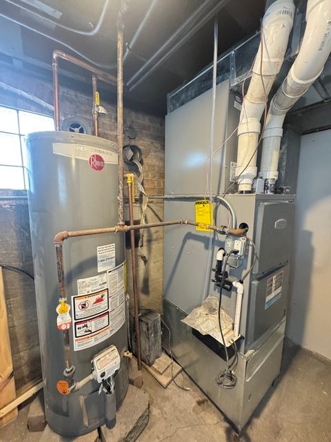 Tiny photo for 201 E 140th Place, Dolton, IL 60419 (MLS # 12602541)