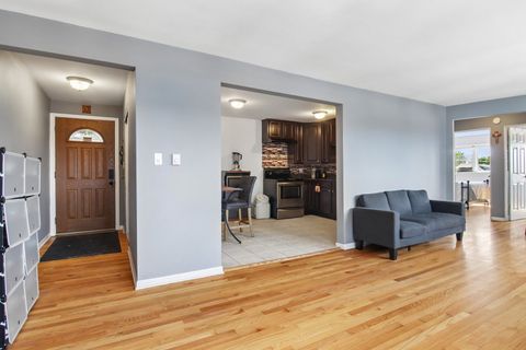 Tiny photo for 7206 W Wellington Avenue #3D, Chicago, IL 60707 (MLS # 12679363)