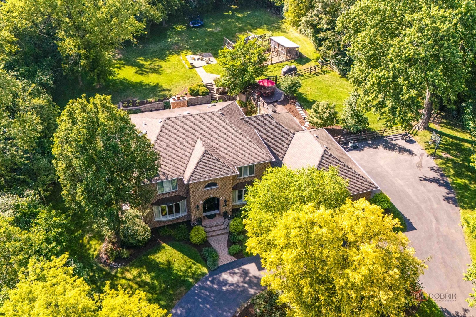 4525 Red Oak Lane