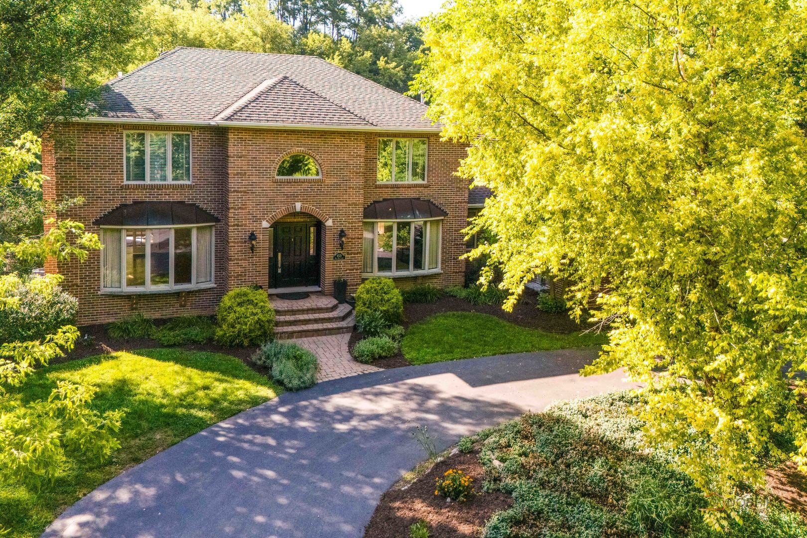 4525 Red Oak Lane