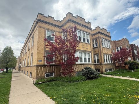 4103 W Nelson Street 1 Chicago IL 60641