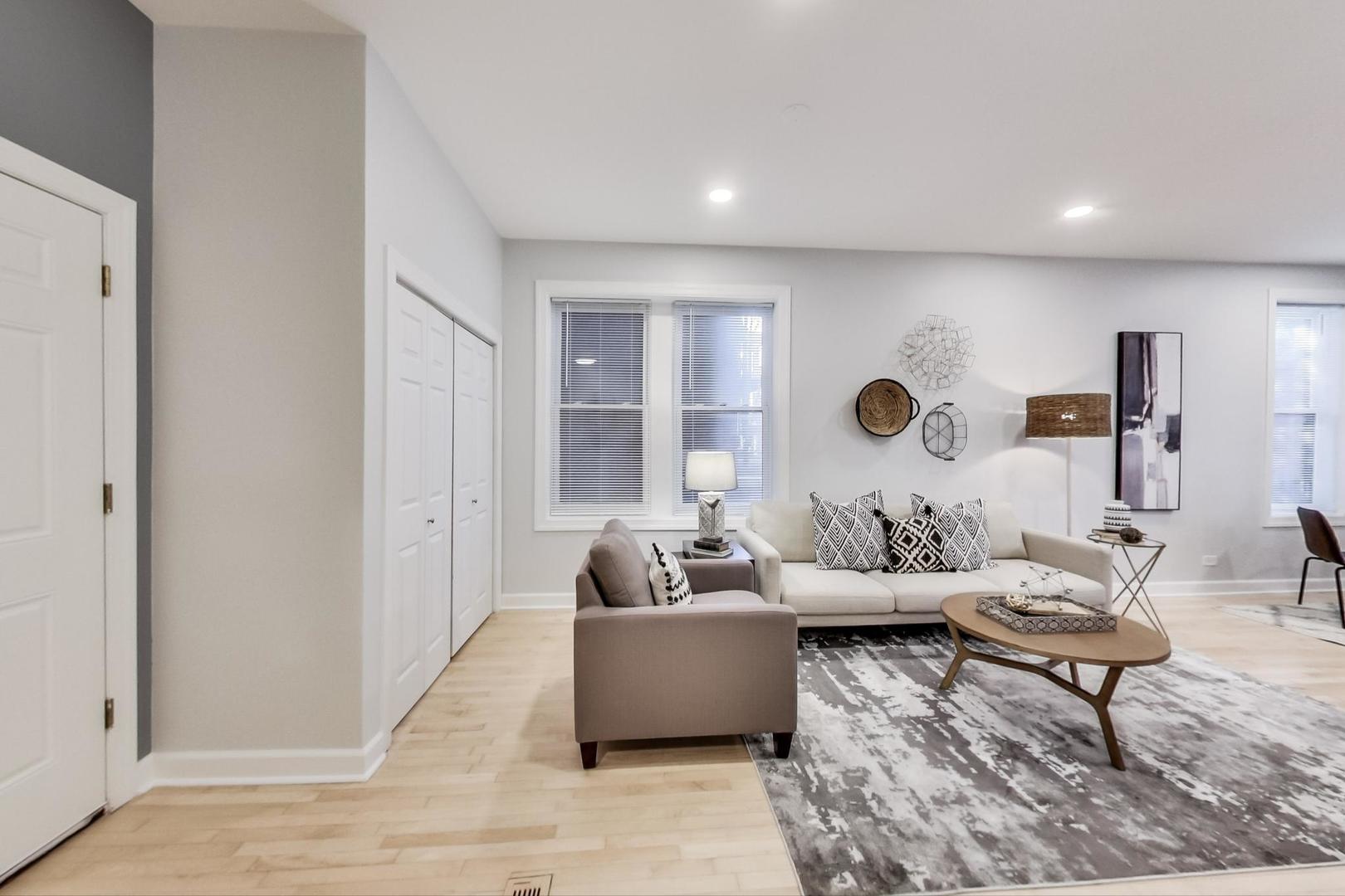 1422 W Lexington Street 1F