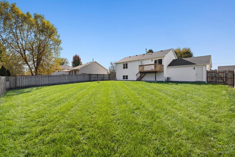 Tiny photo for 612 Wimbleton Trail, McHenry, IL 60050 (MLS # 12785733)