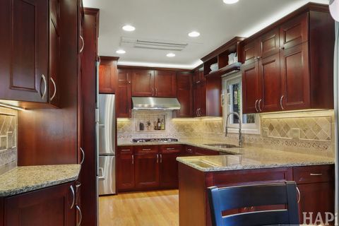 Tiny photo for Northbrook, IL 60062 (MLS # 12517759)