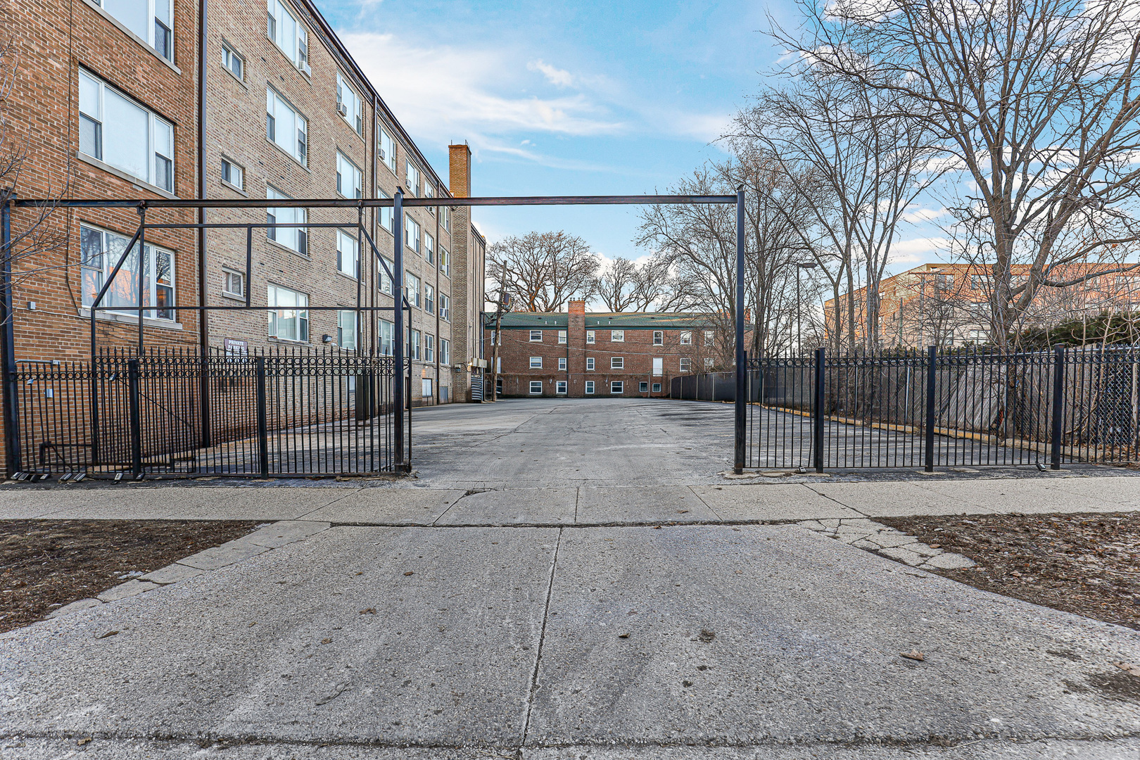 2424 W Estes Avenue 4I