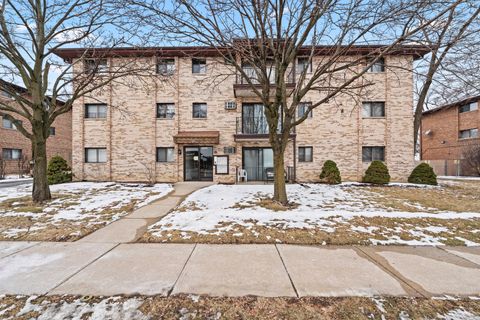 Photo of 10912 Central Avenue #202, Chicago Ridge, IL 60415 (MLS # 12560463)
