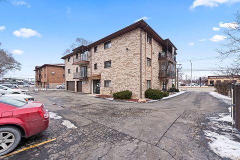 Tiny photo for 10912 Central Avenue #202, Chicago Ridge, IL 60415 (MLS # 12560463)