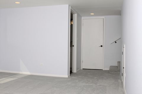 Tiny photo for 624 N Ridge Avenue, Lombard, IL 60148 (MLS # 12407353)