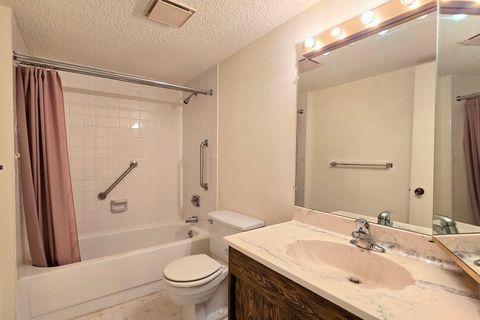 Tiny photo for 650 Whitney Court #108, Gurnee, IL 60031 (MLS # 12493910)