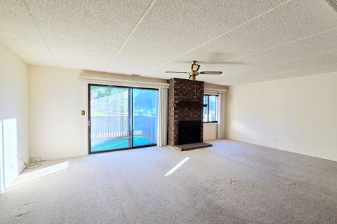 Tiny photo for 650 Whitney Court #108, Gurnee, IL 60031 (MLS # 12493910)
