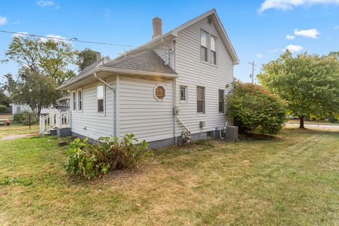Tiny photo for 347 W Franklin Street, Paxton, IL 60957 (MLS # 12475077)