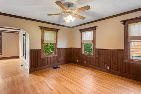 Tiny photo for 347 W Franklin Street, Paxton, IL 60957 (MLS # 12475077)