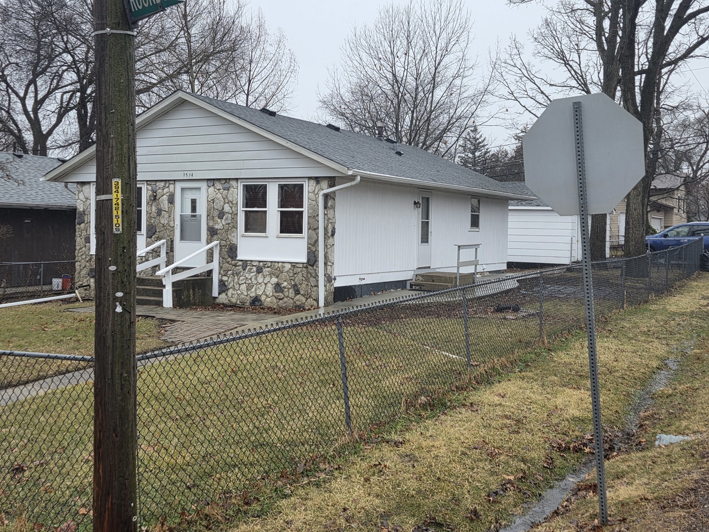 1514 Round Lake Drive