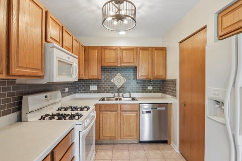 Tiny photo for 616 Key Largo Drive, Fox Lake, IL 60020 (MLS # 12773743)