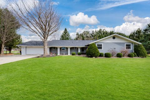 Photo of 8989 Tamarac Way, Bloomington, IL 61705 (MLS # 12603769)