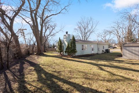 Tiny photo for 1730 George Court, Glenview, IL 60025 (MLS # 12587846)