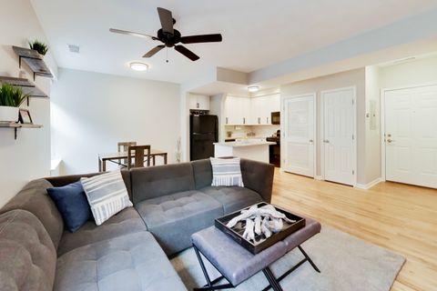 Tiny photo for 1636 W Melrose Street #303, Chicago, IL 60657 (MLS # 12631020)
