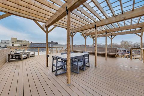 Tiny photo for 1636 W Melrose Street #303, Chicago, IL 60657 (MLS # 12631020)