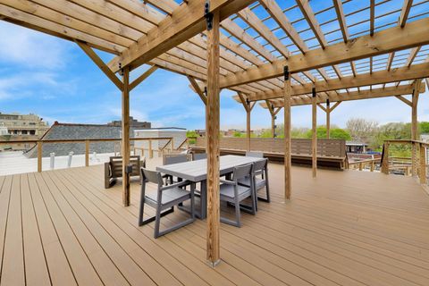 Tiny photo for 1636 W Melrose Street #303, Chicago, IL 60657 (MLS # 12631020)