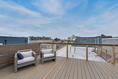 Tiny photo for 1636 W Melrose Street #303, Chicago, IL 60657 (MLS # 12631020)