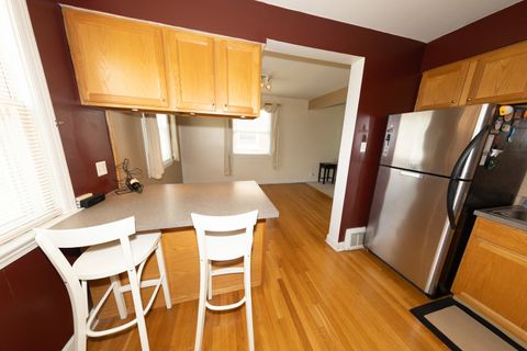 Tiny photo for 1406 Portsmouth Avenue, Westchester, IL 60154 (MLS # 12463050)