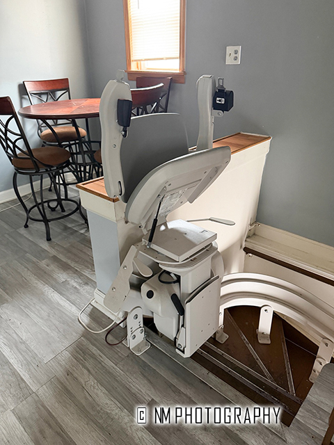 4223 W Madison Street