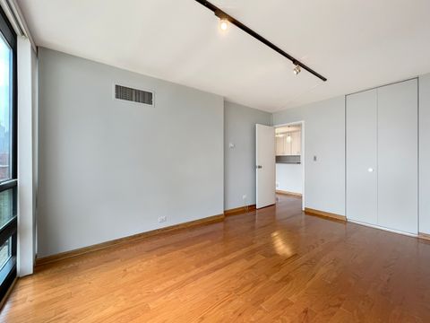 Tiny photo for 1636 N Wells Street #707, Chicago, IL 60614 (MLS # 12418087)