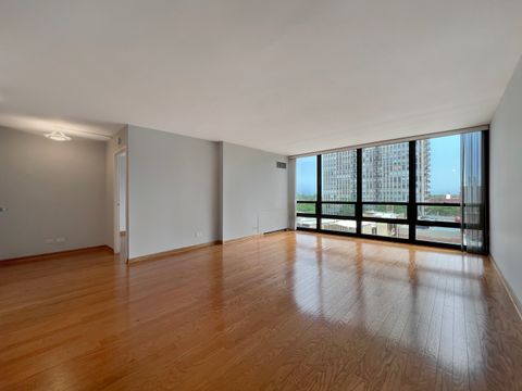 Tiny photo for 1636 N Wells Street #707, Chicago, IL 60614 (MLS # 12418087)