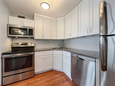 Tiny photo for 1636 N Wells Street #707, Chicago, IL 60614 (MLS # 12418087)
