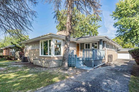 Tiny photo for 17611 Bernadine Street, Lansing, IL 60438 (MLS # 12475035)