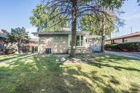 Tiny photo for 17611 Bernadine Street, Lansing, IL 60438 (MLS # 12475035)