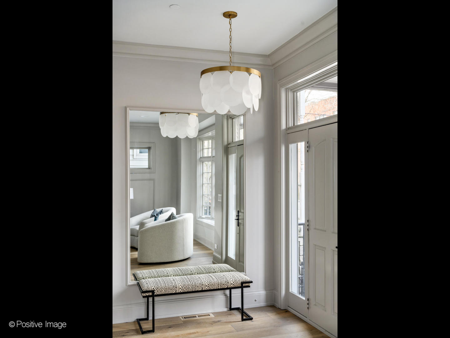 1143 W MONTANA Street