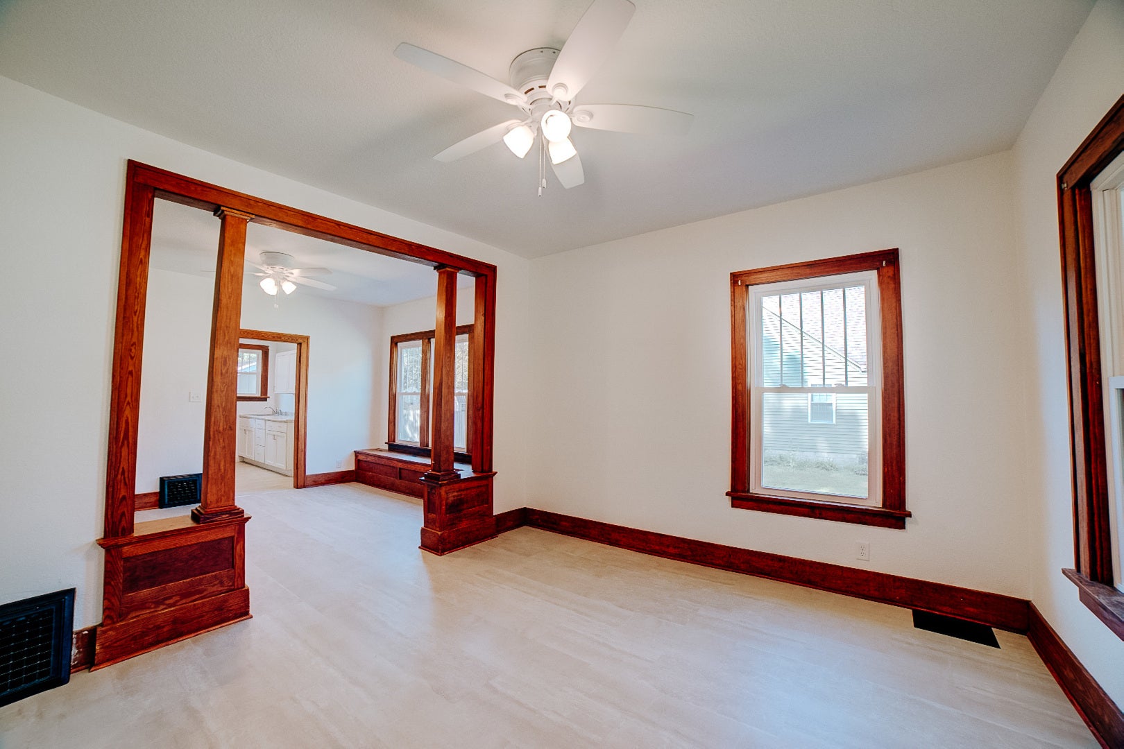 517 E Mulberry Street