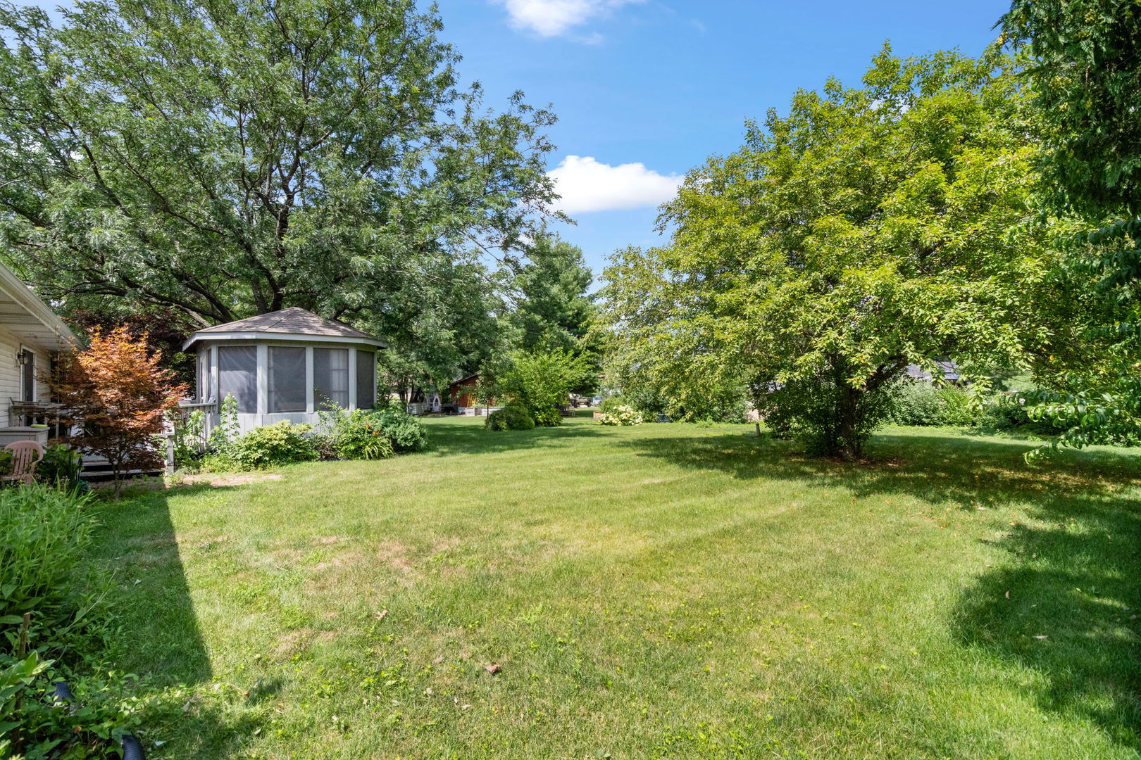1489 Lake Holiday Drive
