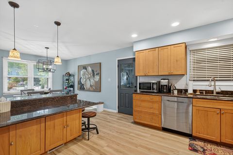 Tiny photo for 185 Happ Road, Northfield, IL 60093 (MLS # 12487250)