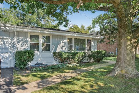 Tiny photo for 185 Happ Road, Northfield, IL 60093 (MLS # 12487250)