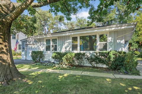 Photo of 185 Happ Road, Northfield, IL 60093 (MLS # 12487250)