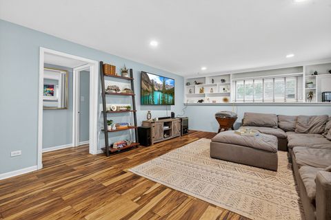 Tiny photo for 185 Happ Road, Northfield, IL 60093 (MLS # 12487250)