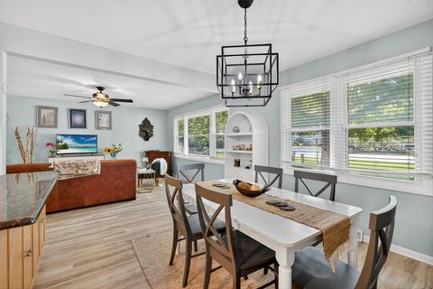 Tiny photo for 185 Happ Road, Northfield, IL 60093 (MLS # 12487250)