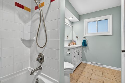 Tiny photo for 185 Happ Road, Northfield, IL 60093 (MLS # 12487250)
