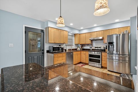 Tiny photo for 185 Happ Road, Northfield, IL 60093 (MLS # 12487250)