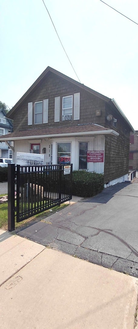Photo of 218- 220 S Lake Street, Aurora, IL 60506 (MLS # 12708298)